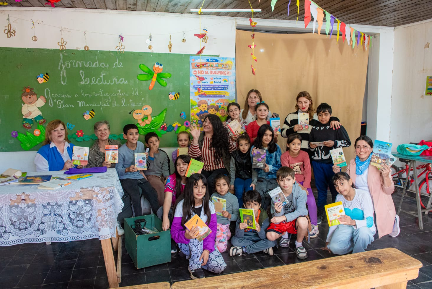 El Plan Municipal de Lectura visitó el barrio Puerta del Sol