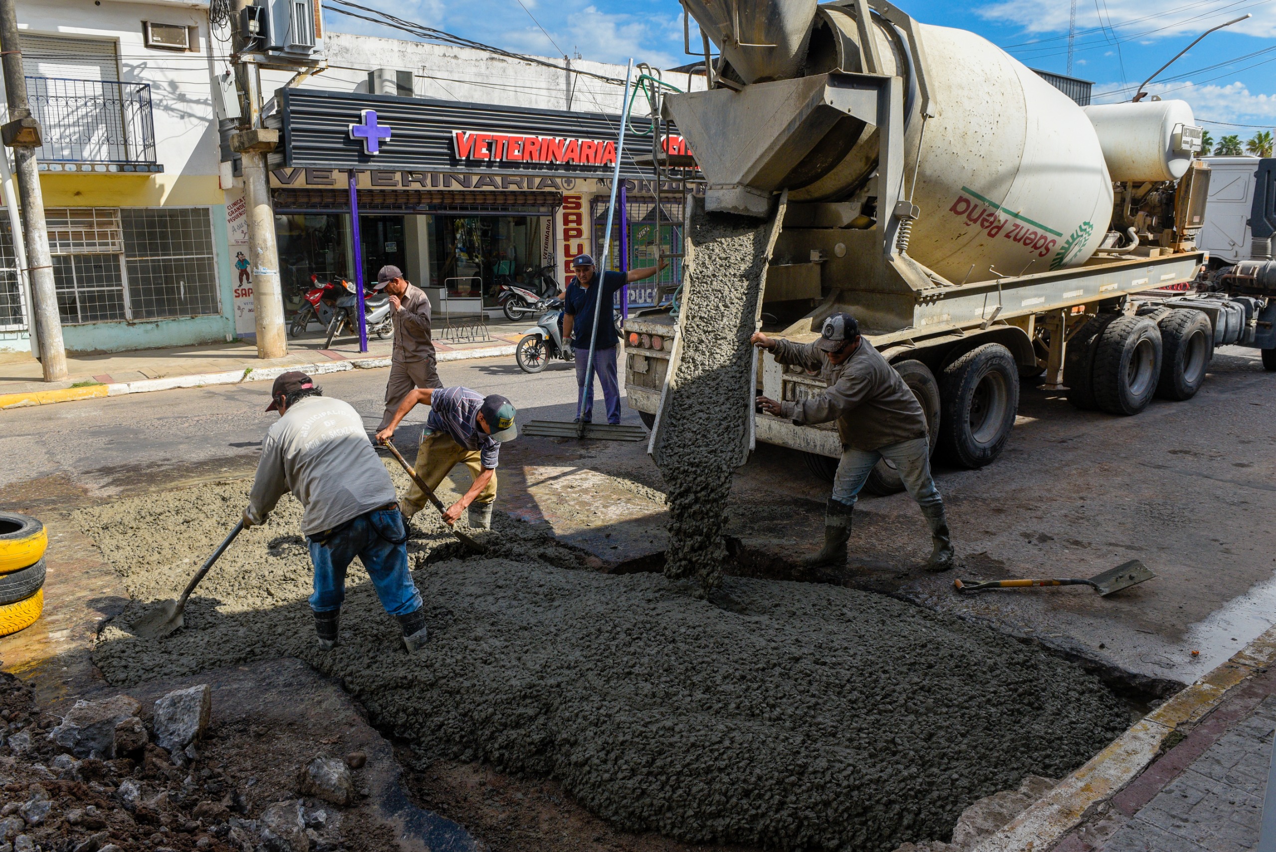 El Municipio avanza con el plan integral de bacheo en distintos sectores de la ciudad