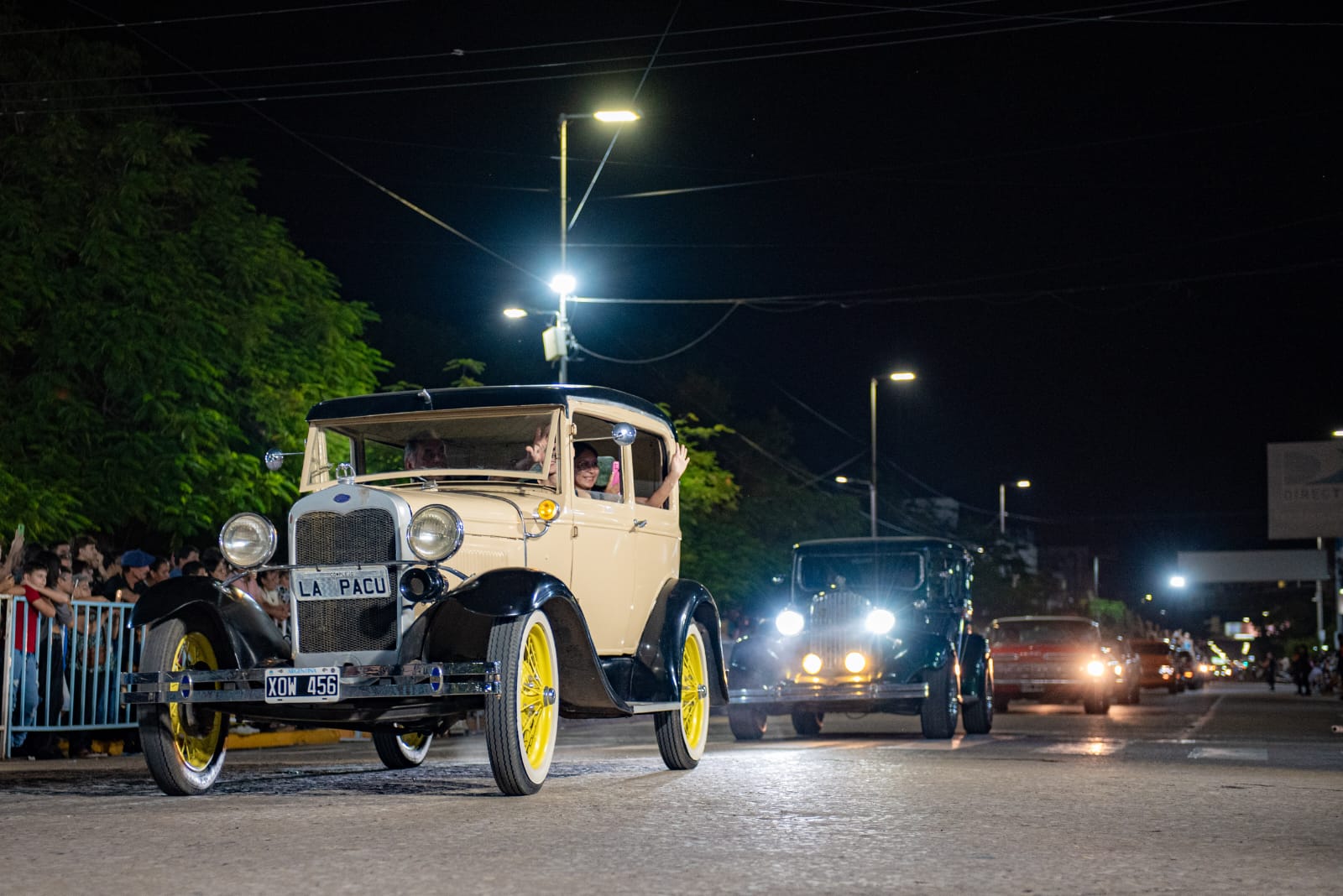 Todo listo para una nueva edición del tradicional desfile de carrozas y autos antiguos