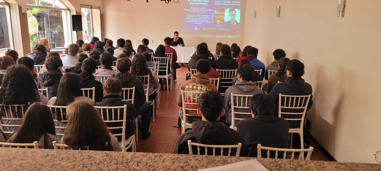 Del cuento a la ciencia: la Feria del Libro vivió una jornada con propuestas para todas las edades