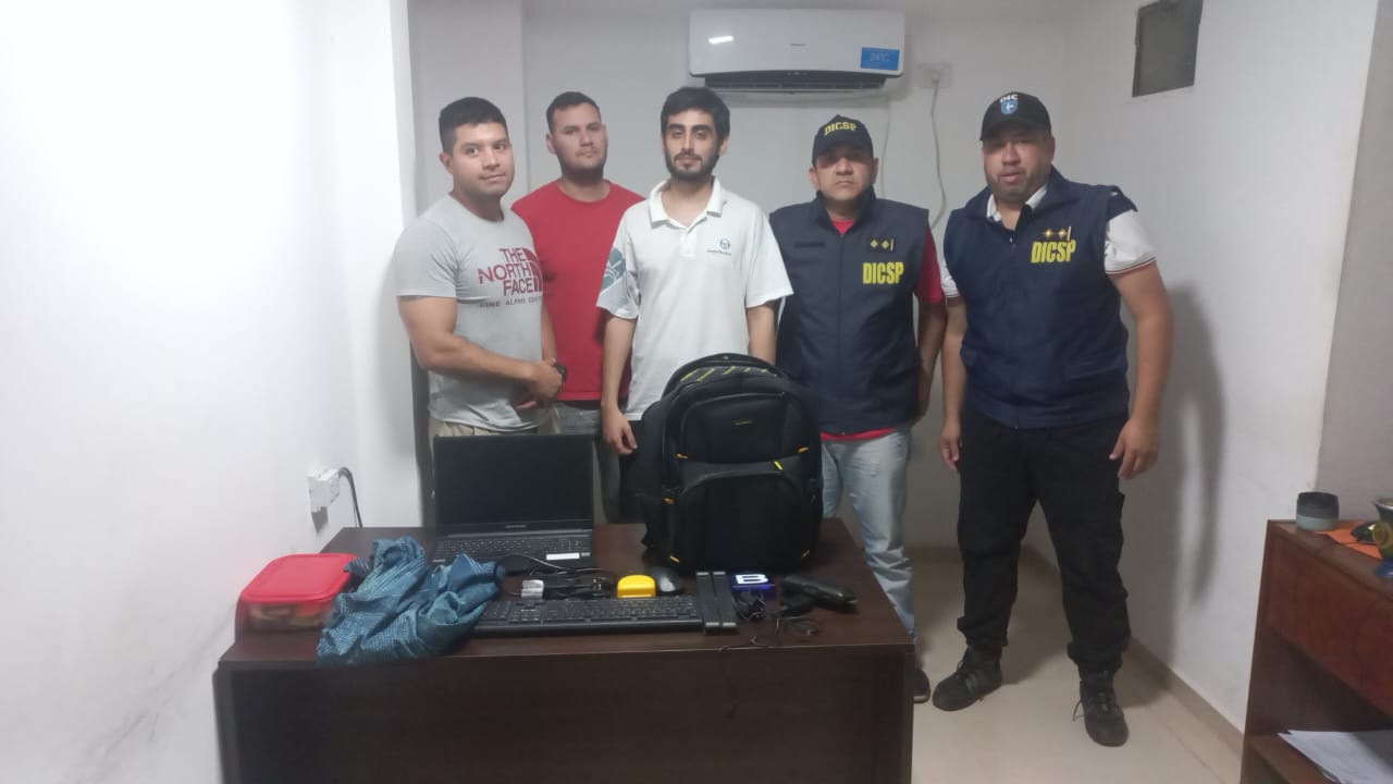 Recuperan mochila extraviada en la Terminal gracias a las cámaras del Centro de Monitoreo