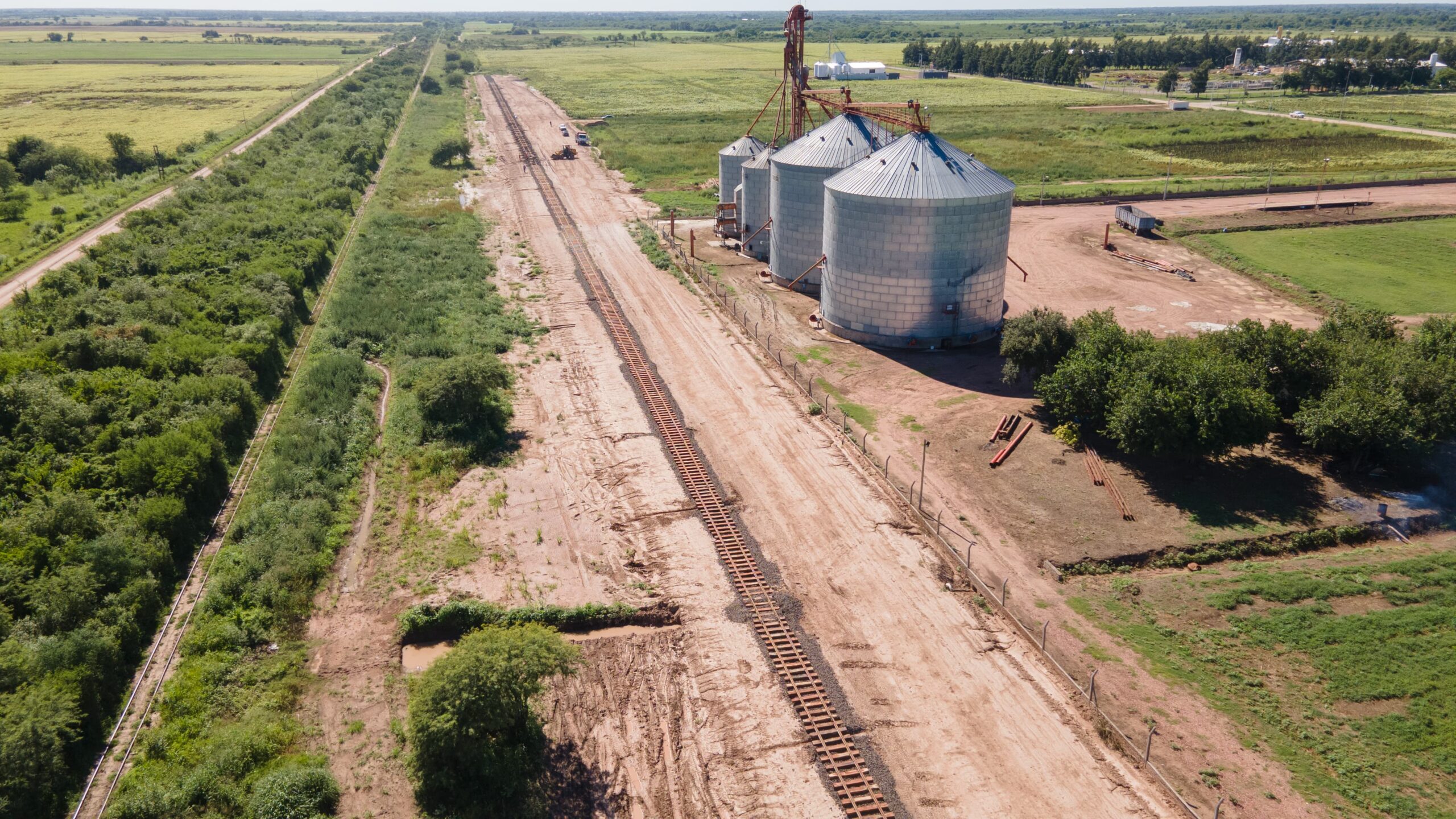 Avanzan las obras del desvío ferroviario en el Parque Industrial