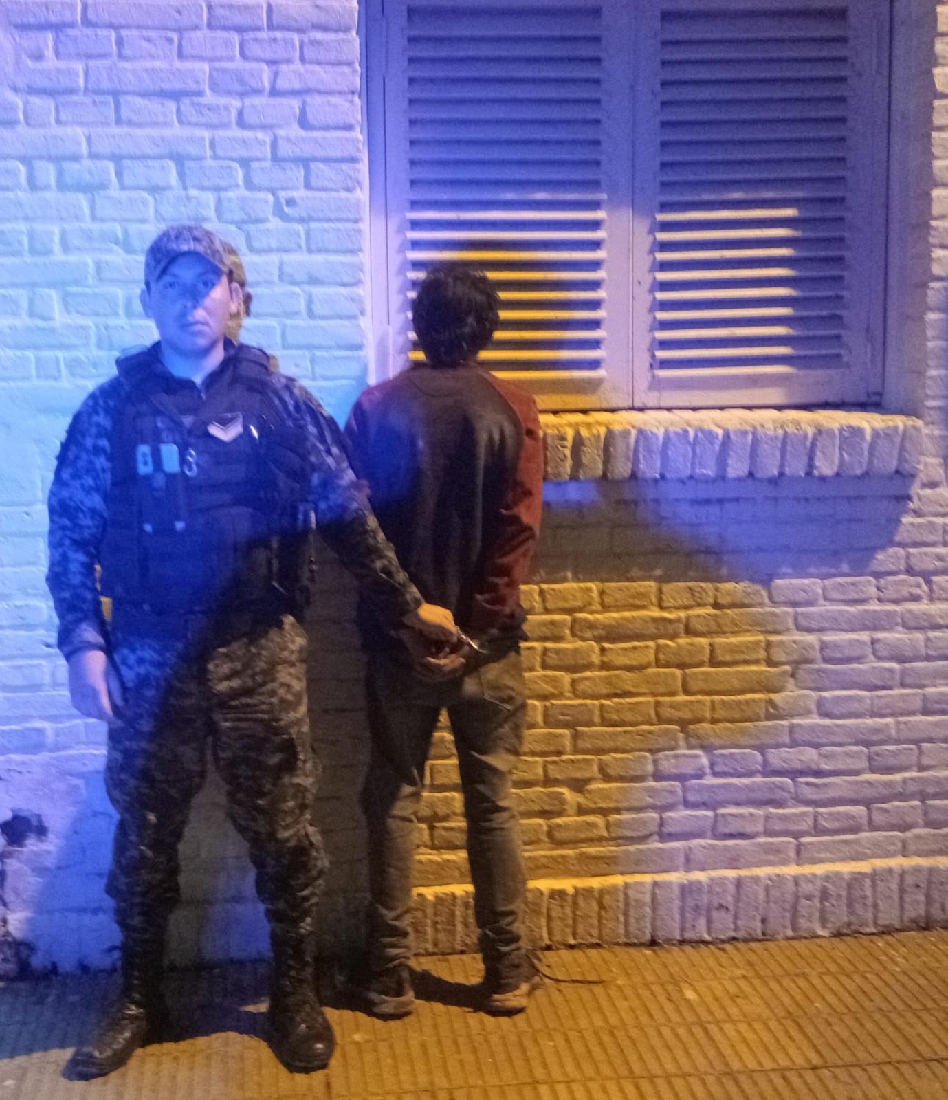 Detienen a un hombre por infracción a la Ley 850-J en el Barrio Ensanche Sur