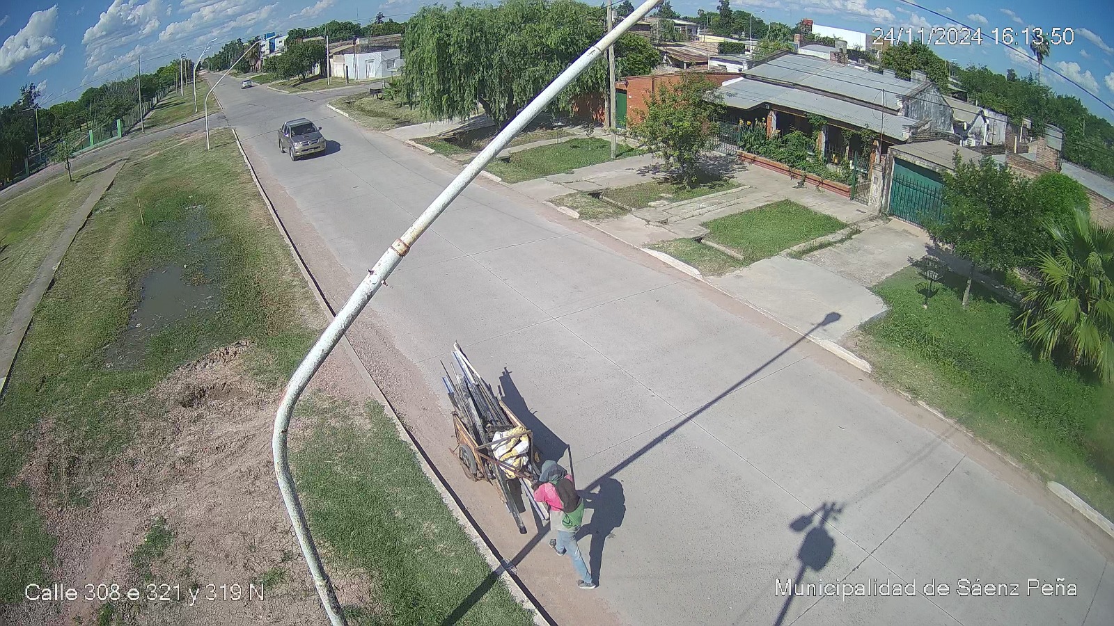 Gracias a las cámaras, recuperan materiales robados de una obra en el Barrio Obrero