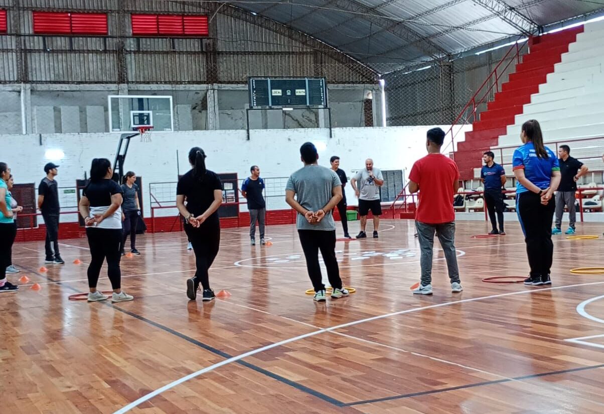 Se realizó el primer taller de educación física, juegos recreativos y convivencia de personas con discapacidad