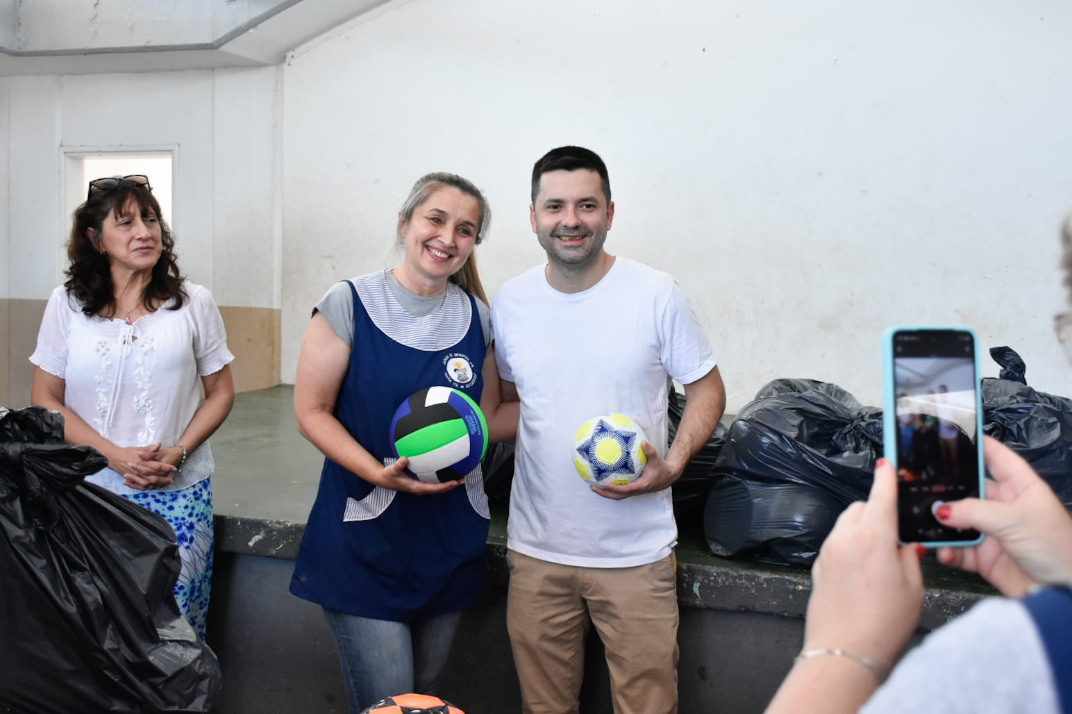 El municipio entregó elementos deportivos para instituciones educativas de la ciudad