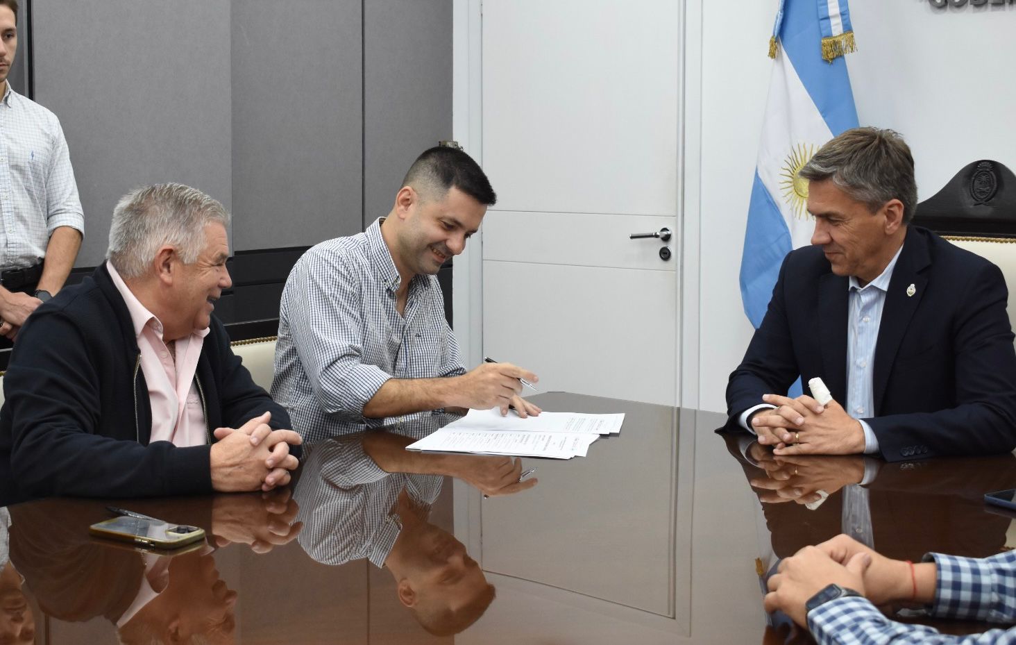 El Municipio y Sameep firmaron un convenio para mejorar el sistema cloacal de Sáenz Peña
