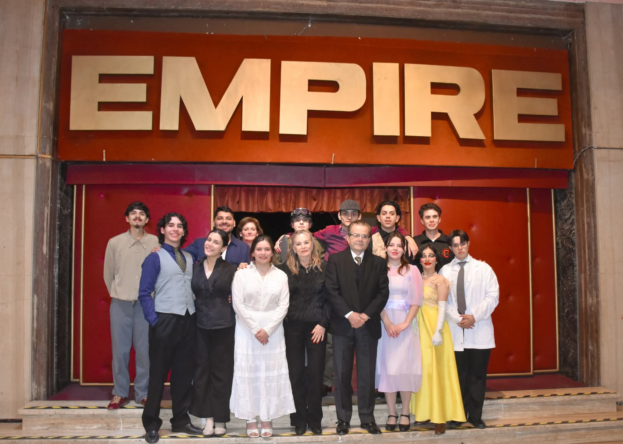 Elencos de Casa de Cultura se presentaron en el teatro Empire de Buenos Aires