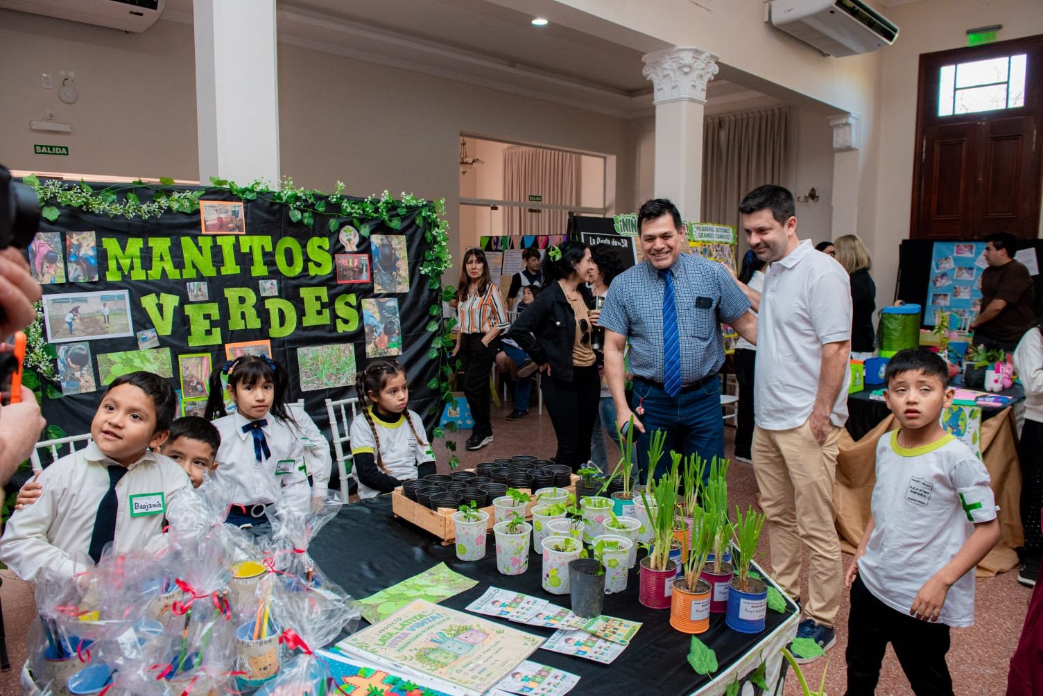 Muestra “Niño Cruz Verde”: alumnos de Sáenz Peña compartieron sus proyectos y propuestas para cuidar el ambiente.